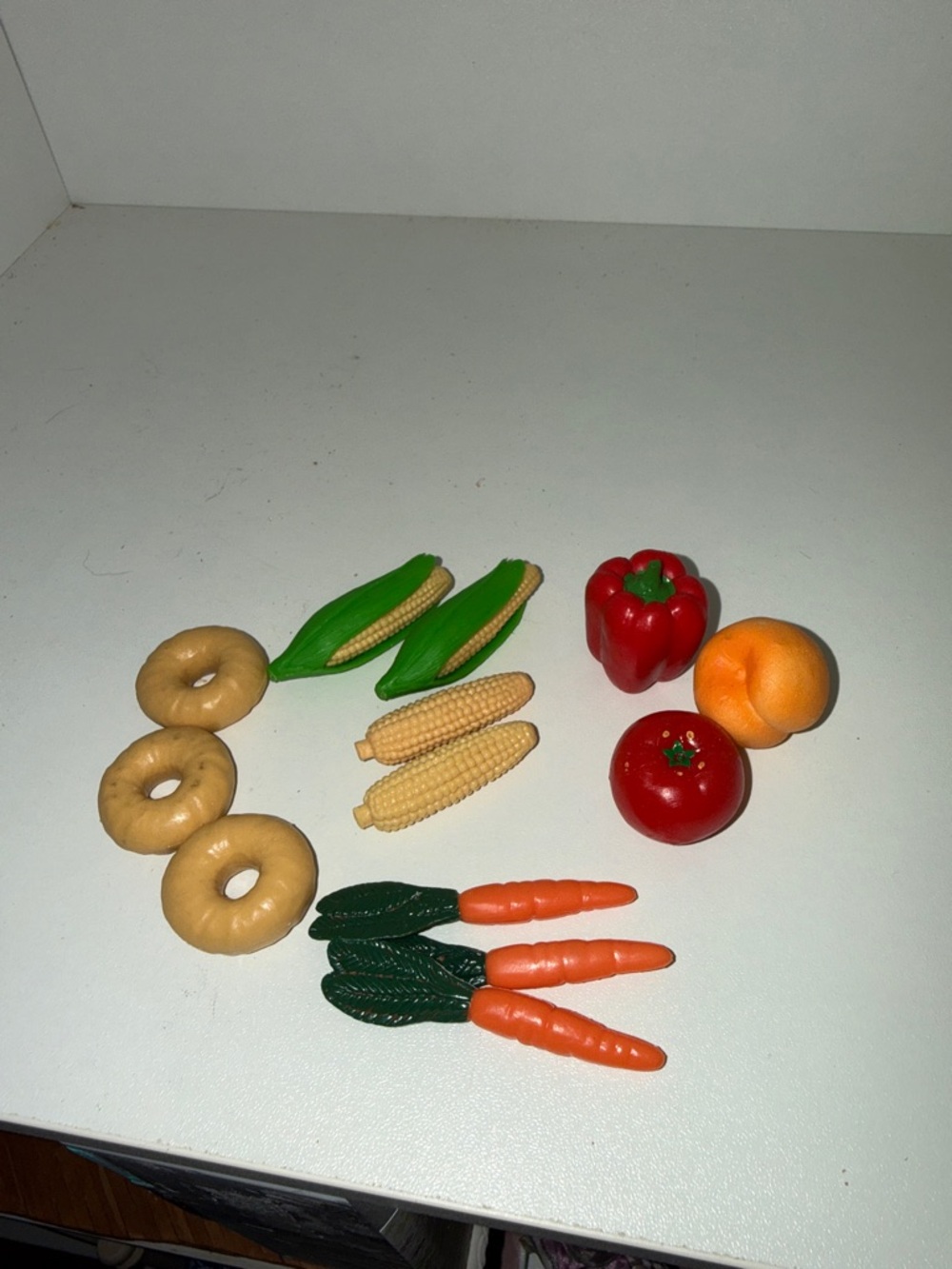 Play Food Vegetable & Fruit Toy Set, corn carrots pepper tomato peach and bagels